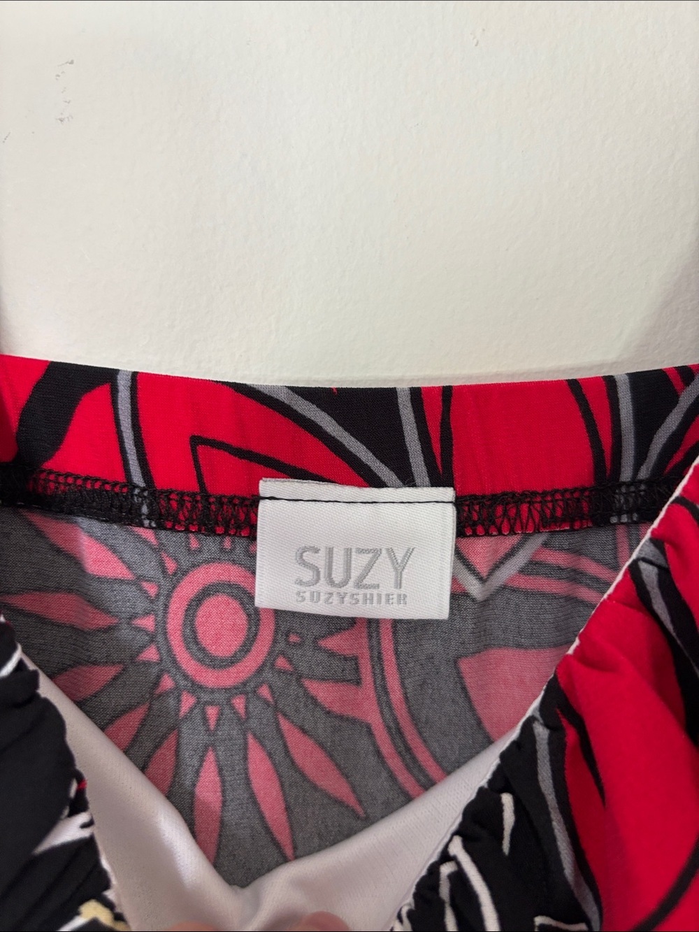 Suzy Shier Y2K Black, Red & White Floral Empire-Waist Midi Dress - Picture 3 of 5